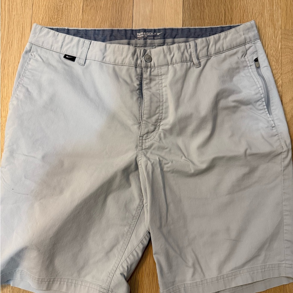 Nike Golf Men's Gray Flat Front Shorts